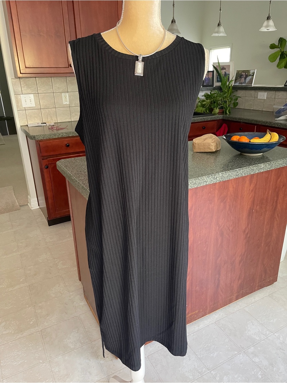 Apt. 9 Black Ribbed Sleeveless Midi Dress